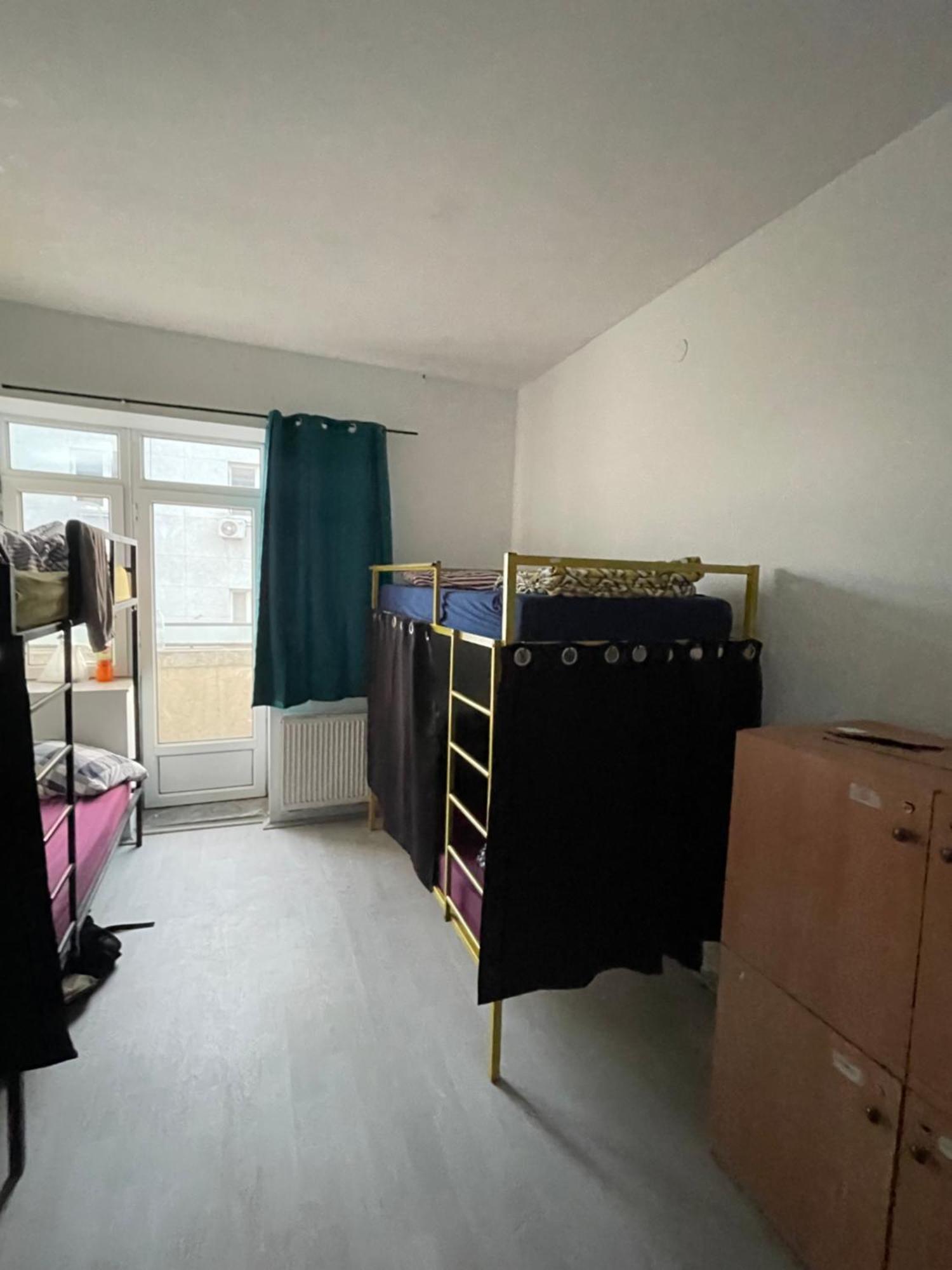 Newborn Center Hostel All Day Free Coffee Pristina Exterior foto